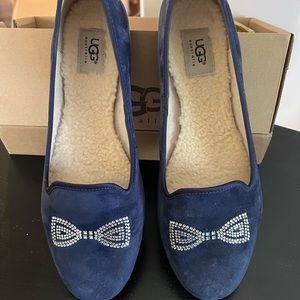 UGG ALLOWAY W/ CRYSTAL BOW   LEATHER SLIPPER BLUE